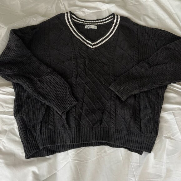 Hollister Grey V-Neck Sweater - Picture 2 of 4